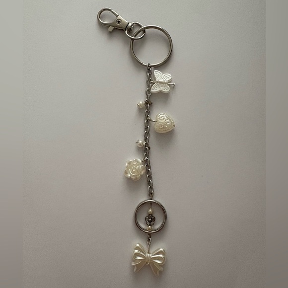 2/10 ✨Unique Handmade Keychain - Picture 1 of 1